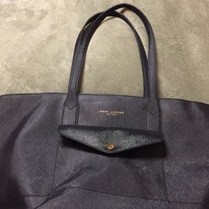 Marc Jacobs handbag tote style